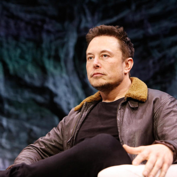 Régler la crise climatique grâce aux nouvelles technologies, le nouveau délire d’Elon Musk